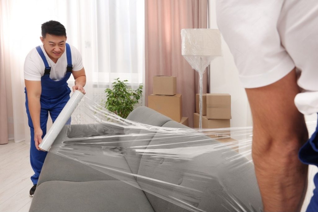 Movers Packing Furniture